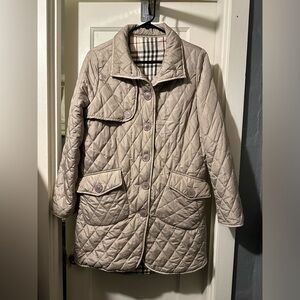 Quilted Women’s Jacket Tan with Plaid lining. Medium NWOT